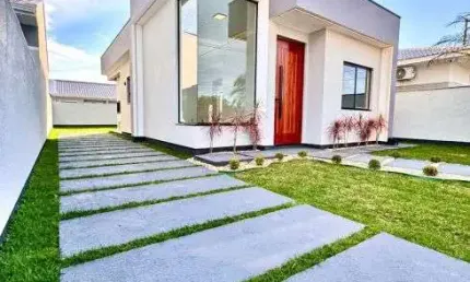 Casa com belíssimo acabamento e vista para o Cambirela, unifamiliar com melhor preço da região!
