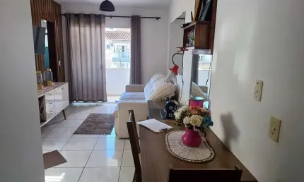 CONTRATO DE GAVETA.    Excelente apartamento semimobiliado livre de condomínio de 60 m²