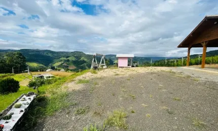 Sítio em alfredo wagner para venda 4.7 hectares com casa 120 mt com escritura pública .