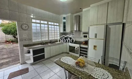 Casa com 3 quartos à venda na Rua Rosalina Calegário, 233, Serrano, Belo Horizonte