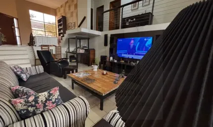 ARQUITETURA MODERNA E DIFERENCIADA! VENDA - BOTUCATU/SP