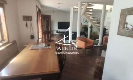Casa Assobradada para Venda no bairro Vila Matilde com 3 dorms, 1 suíte, 4 vagas, 260 m, 140 m, excelente localização ao lado do metro