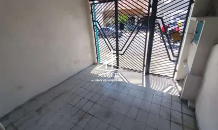 Casa (Sobrado) para Venda, 2 dorm(s), 1 vaga(s), 65 m² próximo a comercios em geral, excelente imóvel para comércio.