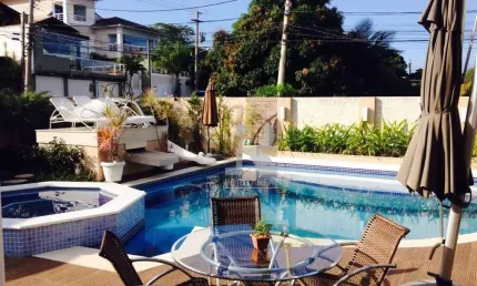 Casa com 5 dormitórios à venda, 474 m² por R$ 3.900.000 - Praia do Siqueira - Cabo Frio/RJ