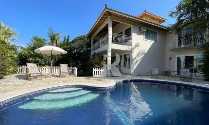 Casa com 8 dormitórios à venda, 260 m² por R$ 3.700.000,00 - Ferradura - Armação dos Búzios/RJ