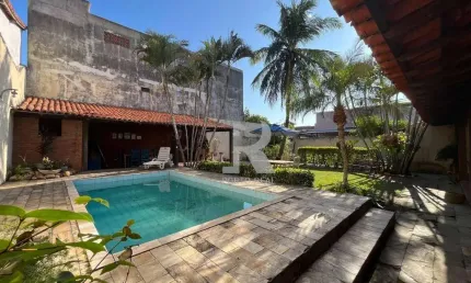 Casa com 4 dormitórios à venda, 340 m² por R$ 2.200.000,00 - São Cristóvão - Cabo Frio/RJ