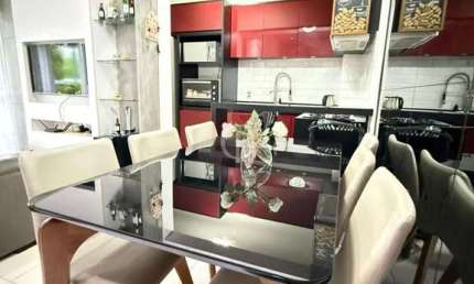 Apartamento semimobiliado no bairro Glória em Joinville/SC.