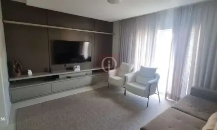 Sobrado Averbado no Bairro Saguaçu - Comercial/Residencial + edícula nos fundos.