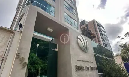 Oferta especial por tempo limitado | de r$ 1.750.000,00 por r$ 1.600.000,00.  apartamento decorado e mobiliado a 500m da praia brava em itajaí/sc.