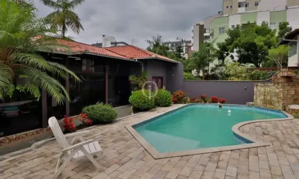 Casa com 3 quartos à venda no Santo Antônio, Joinville 
