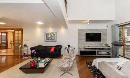 Casa de alto padrão em condomínio à venda no Jardim França, com 4 quartos, 4 suítes, 6 banheiros, 4 vagas, 400m²