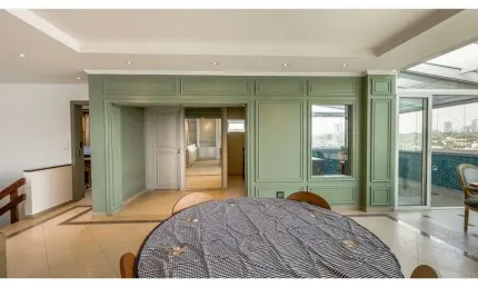 Cobertura Duplex à venda em Perdizes, com 3 quartos, 1 suíte, 4 banheiros, 2 vagas, 208m²
