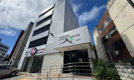 Sala comercial para alugar na Avenida Juracy Magalhães Júnior, 920, Rio Vermelho, Salvador, 156 m2 por R$ 5.400