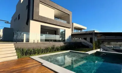 Imóvel para venda com 200 metros quadrados com 4 quartos em Botucatu - SP