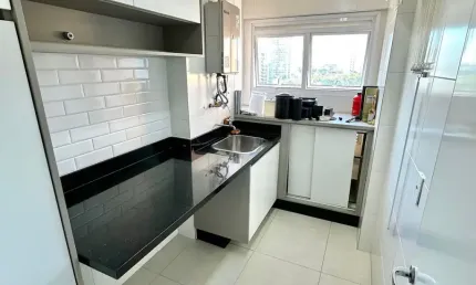 Apartamento de 2 Quartos (1 Suíte), 2 Vagas e Lazer Completo – Rua Brigadeiro Franco, Água Verde – Curitiba/PR