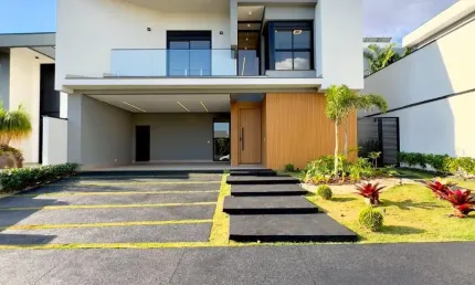 Sobrado para venda possui 245 metros quadrados com 4 quartos em Residencial Granville - Goiânia - GO
