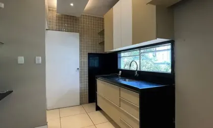 APARTAMENTO REFORMADO PARA LOCAÇÃO NO CORAÇÃO DO ESPINHEIRO! Conforto | Elegância | Localização Privilegiada