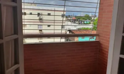 APARTAMENTO À VENDA NO CORDEIRO – PORTEIRA FECHADA!