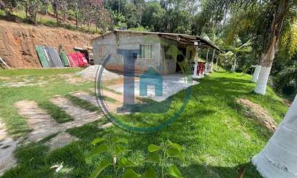 Chácara para Venda em Arujá, São Domingos, 2 dormitórios, 1 suíte, 2 banheiros, 3 vagas