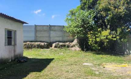 Casa para Venda em Mogi das Cruzes, Botujuru, 1 dormitório, 1 banheiro, 3 vagas