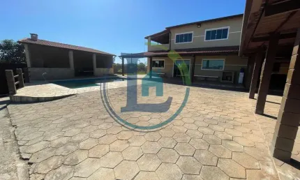 Chácara para Venda em Arujá, Bairro do Retiro, 3 dormitórios, 1 suíte, 4 banheiros, 3 vagas