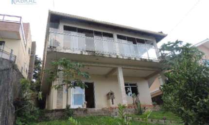 Casa com 6 quartos para alugar na Servidão Irmãos Cabral, 15, Ponta de Baixo, São José, 240 m2 por R$ 8.000