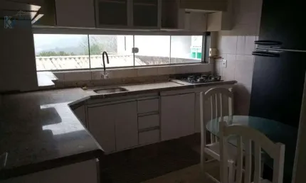 Apartamento com 2 quartos para alugar na Santos Dumont, Roçado, São José