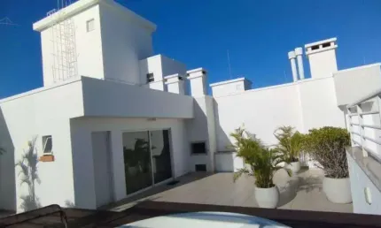 Cobertura com 3 quartos para alugar na Rua Radialista Dakir Polidoro, 195, Campeche, Florianópolis