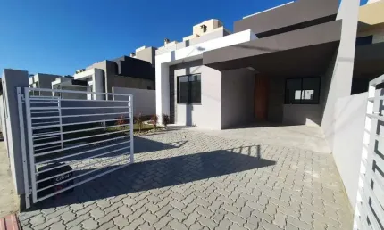 Casa em condomínio fechado com 3 quartos à venda na Rua Mathias Schell, S/N, Sertão do Maruim, São José, 100 m2 por R$ 499.000