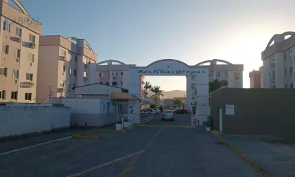 Apartamento com 2 quartos para alugar na Rua Pedro Theisen Júnior, 39, Aririu, Palhoça