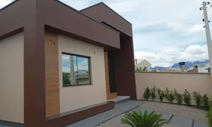 Casa com 3 quartos à venda na Rua Waldir Marcon, 139, Bela Vista, Palhoça, 83 m2 por R$ 750.000
