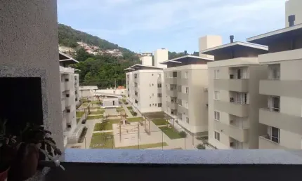Apartamento com 2 quartos à venda na Rua 13 de Maio, 785, Prado, Biguaçu, 51 m2 por R$ 240.000