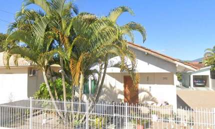 Casa com 3 quartos à venda na Rua Ervino Scheidt, 262, Centro, Palhoça, 650 m2 por R$ 954.000