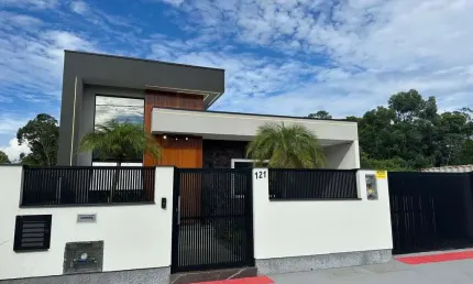 Casa com 3 quartos à venda na Rua Francisco Ignácio do Nascimento, 121, Forquilhas, São José