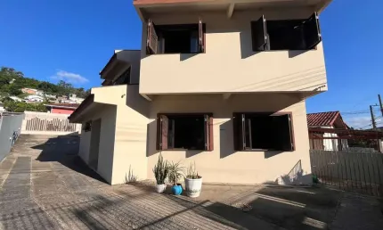 Ampla casa a venda, Saco dos Limões - Florianópolis