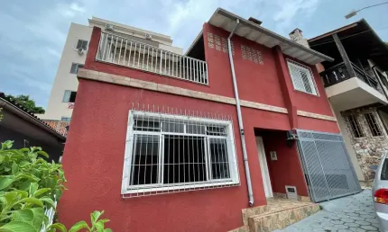 Casa com 3 quartos à venda na Rua Firmino João Raffs, 173, Agronômica, Florianópolis