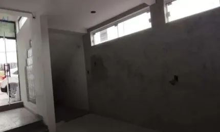 Sala comercial com 1 sala para alugar na Rua Ilha Sul, 36, Campeche, Florianópolis, 30 m2 por R$ 2.400