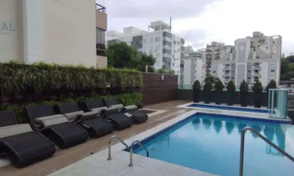 Apartamento com 3 quartos para alugar na Rua Embaixador Edmundo da Luz Pinto, 90, Agronômica, Florianópolis