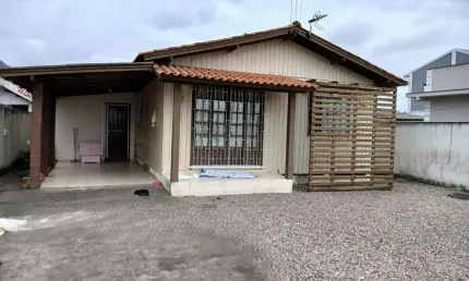 Casa com 2 quartos à venda na Rua Alvim Miguel Martins, 1006, Praia do Pontal, Palhoça, 80 m2 por R$ 329.788