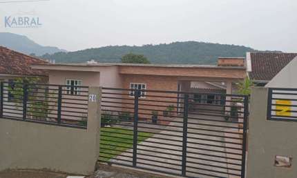 Casa com 2 quartos à venda na Rua José dos Santos Pereira, 20, Jardim Janaina, Biguaçu, 112 m2 por R$ 450.000