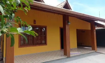 Casa com 2 quartos à venda na Rua Lauro Locks, 87, Praia de Fora, Palhoça, 172 m2 por R$ 900.000