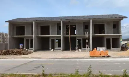 Casa com 2 quartos à venda na Rua Vereador Ademar Koerich, s/n, Sertão do Maruim, São José