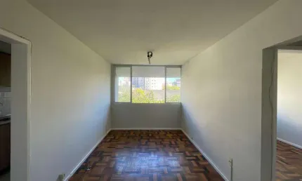 Apartamento com 2 quartos para alugar na Rua Jade Magalhães, Centro, Florianópolis