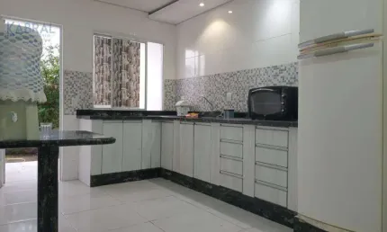 Casa com 3 quartos para alugar na Avenida Paulo Roberto Vidal, 1455, Bela Vista, Palhoça
