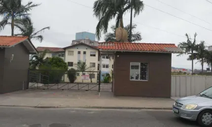Apartamento com 2 quartos para alugar na Rua Jacob Weingartner, 4619, Centro, Palhoça
