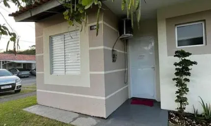 Casa em condomínio fechado com 2 quartos à venda na Avenida Paulo Roberto Vidal, 2494, Caminho Novo, Palhoça
