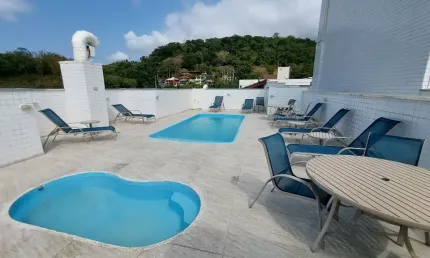 Lindo Apartamento com mobília na Praia das Toninhas!