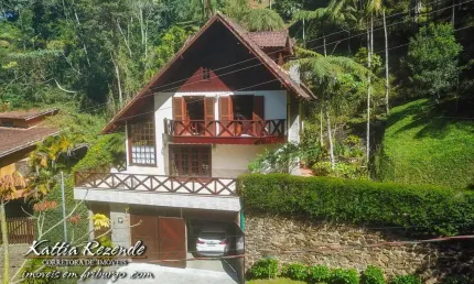 Casa em Condomínio para Venda em Nova Friburgo, Mury, 3 dormitórios, 1 suíte, 4 banheiros, 2 vagas