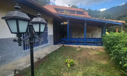 Casa para Venda em Nova Friburgo, Mury, 2 dormitórios, 1 suíte, 2 banheiros, 1 vaga