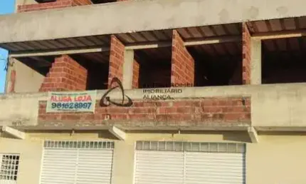 ALUGA-SE Excelente Prédio na QN 20 - Riacho Fundo II/DF